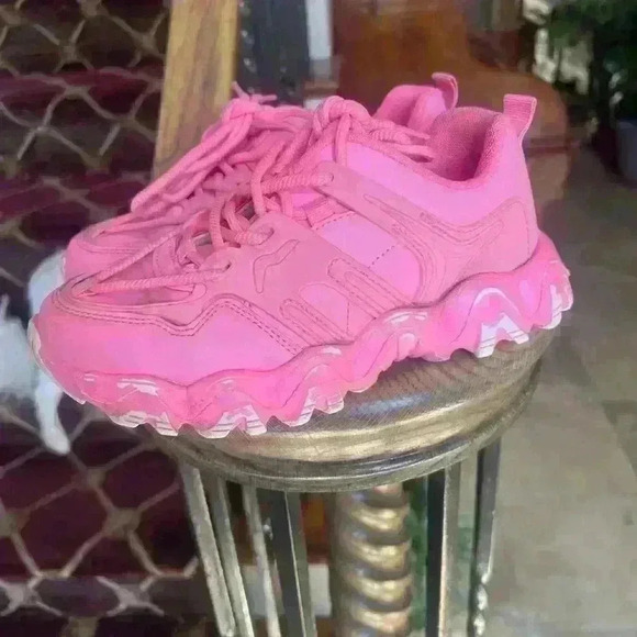 Nova Kids girl pink tennis size 4 very good condition. Pink lace up - Picture 2 of 11